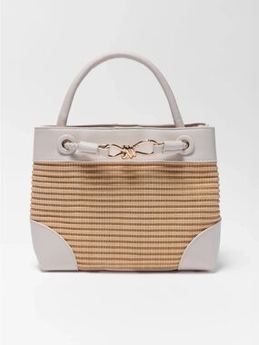 Avara Tan Raffia White Trim Bag NWT